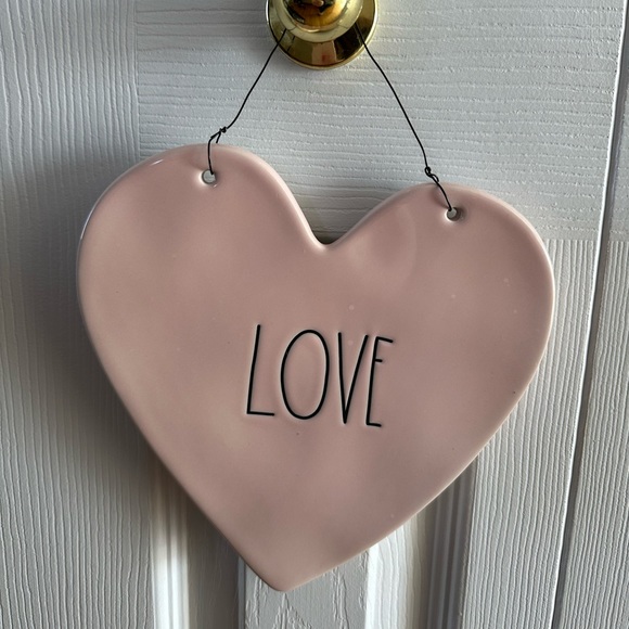 Rae Dunn LOVE Pink Ceramic Heart Wall Hanging Plaque - Picture 1 of 2